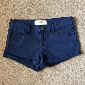 Hollister Short Short Low Rise Shorts size 7  W 28